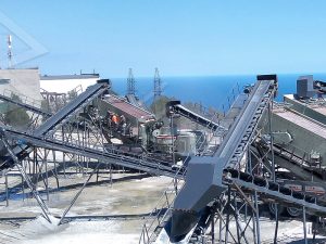 Guide d&rsquo;achat ultime des concasseurs mobiles : comment choisir l&rsquo;équipement adapté aux besoins de votre projet